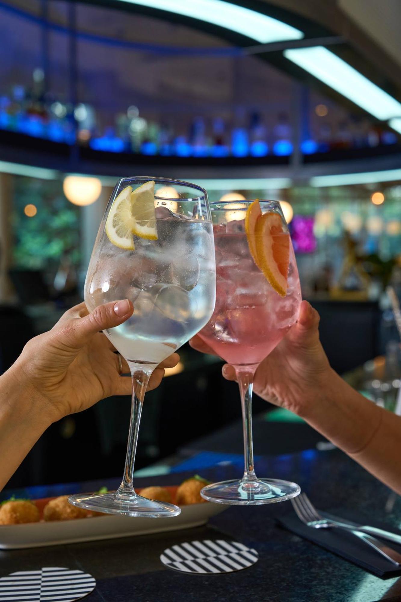 Pullman Santiago Vitacura מראה חיצוני תמונה Prosecco Spritz