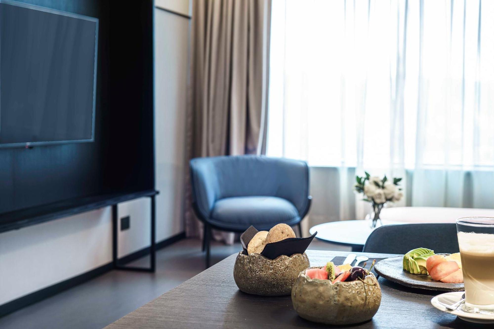 Pullman Santiago Vitacura מראה חיצוני תמונה A suite at the hotel
